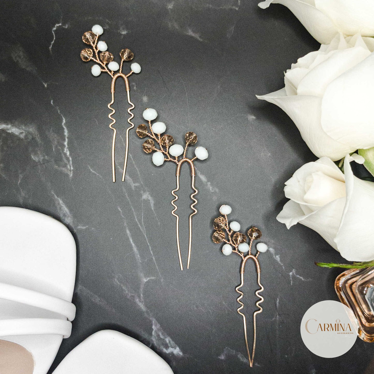Tocado Nina | Trío de Headpins Elegante y Sofisticado | Dorado con Cristales