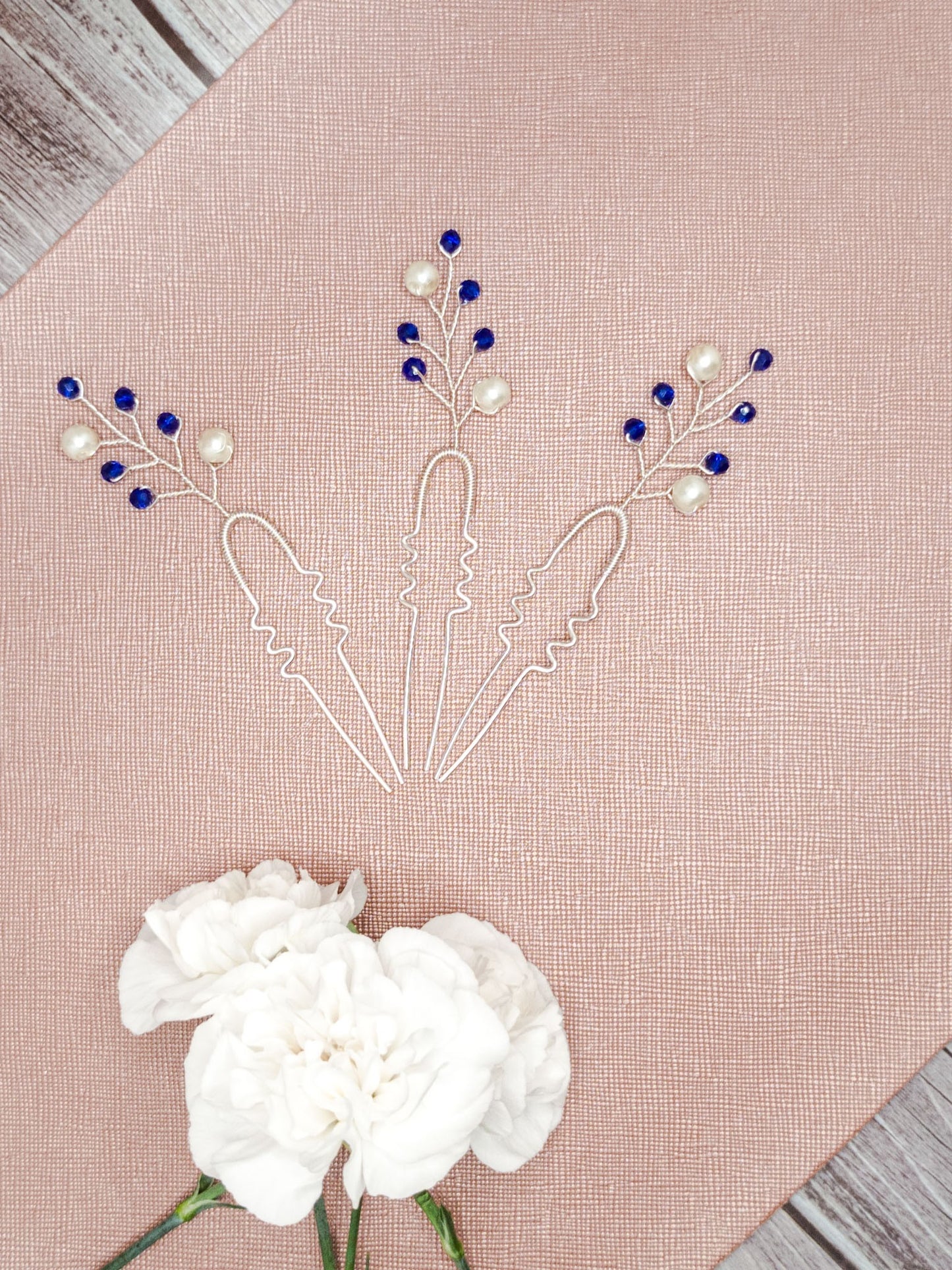 Tocado Mía |Trío De Headpins Plateado Con Cristales Azules Y Perlas De Vidrio Blancas