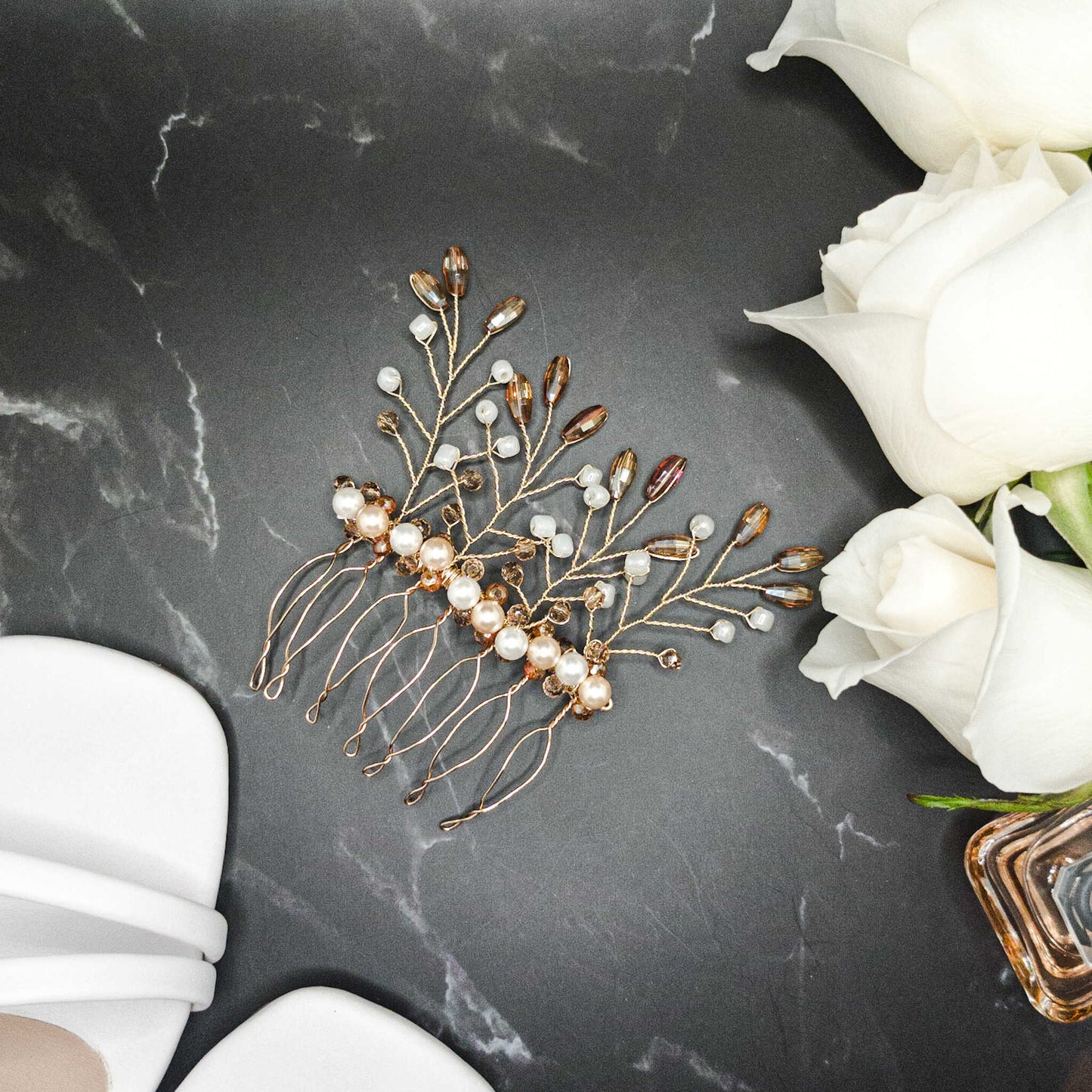 Tocado Freya | Peineta | Elegancia y Sofisticación Con Cristales y Perlas Nácar