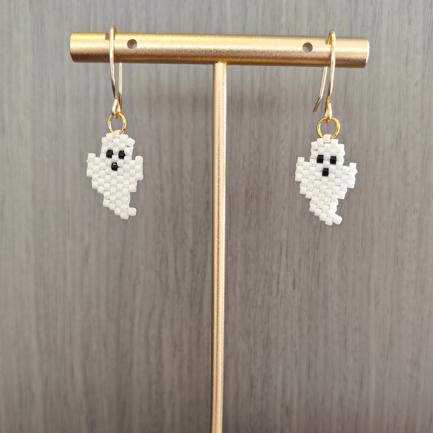 Aretes fantasmitas | Blanco