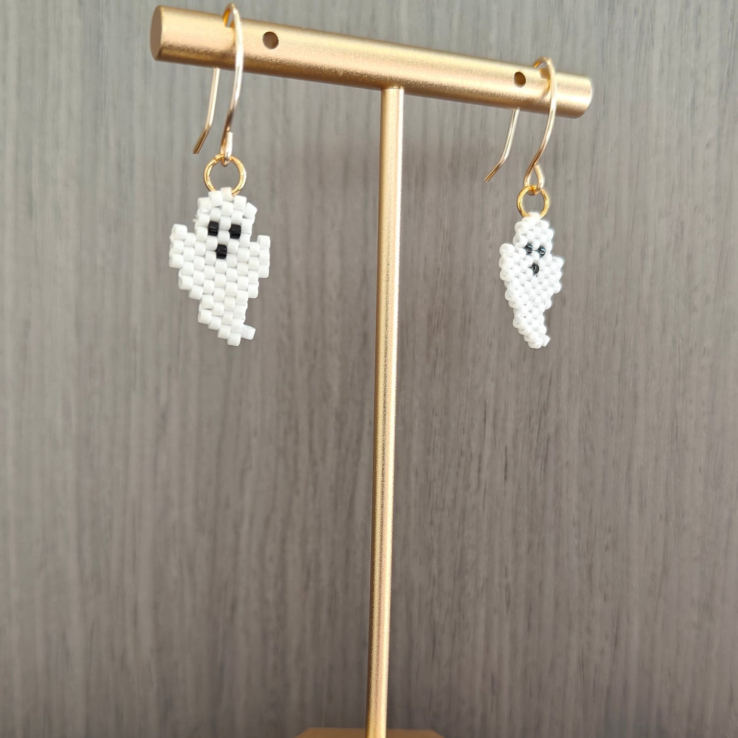 Aretes fantasmitas | Blanco
