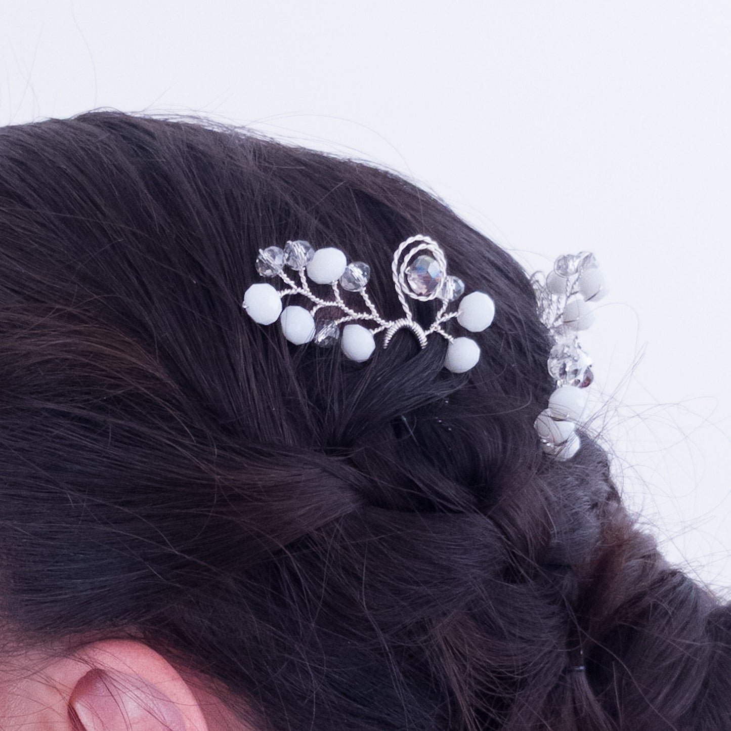 Tocado Bella | Trío de Hadpins y Aretes Plateados con Cristales Deslumbrantes