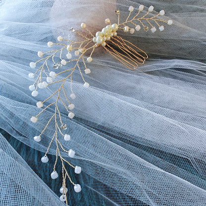 Tocado Fer | Peineta Dorada Con Chaquiras y Perlas De Vidrio