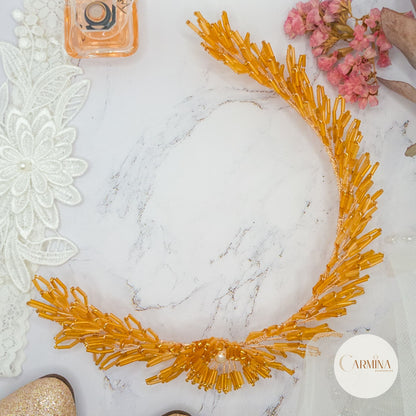 Tocado Tara | Diadema Flexible Dorada Con Aretes De Flor