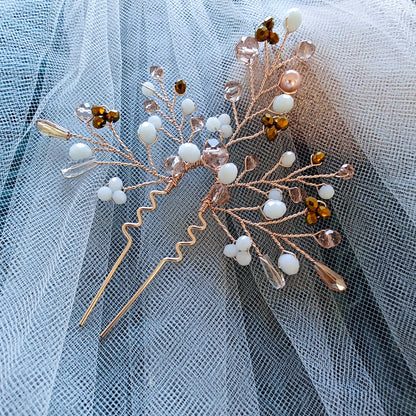 Tocado Amelie | Headpin Solitario Dorado Claro con Cristales en Blanco, Dorado, Naranja, Ámbar y Perla Nácar Palo Rosa