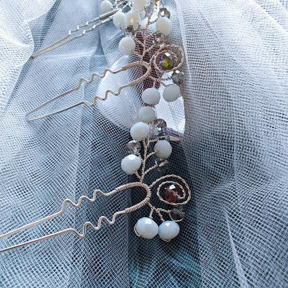 Tocado Bella | Trío de Hadpins y Aretes Plateados con Cristales Deslumbrantes