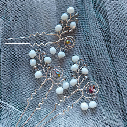 Tocado Bella | Trío de Hadpins y Aretes Plateados con Cristales Deslumbrantes