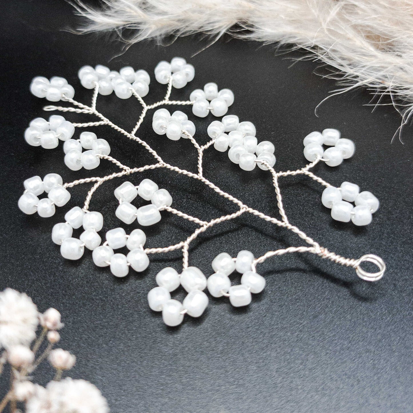 tocado caro-Plateado con blanco