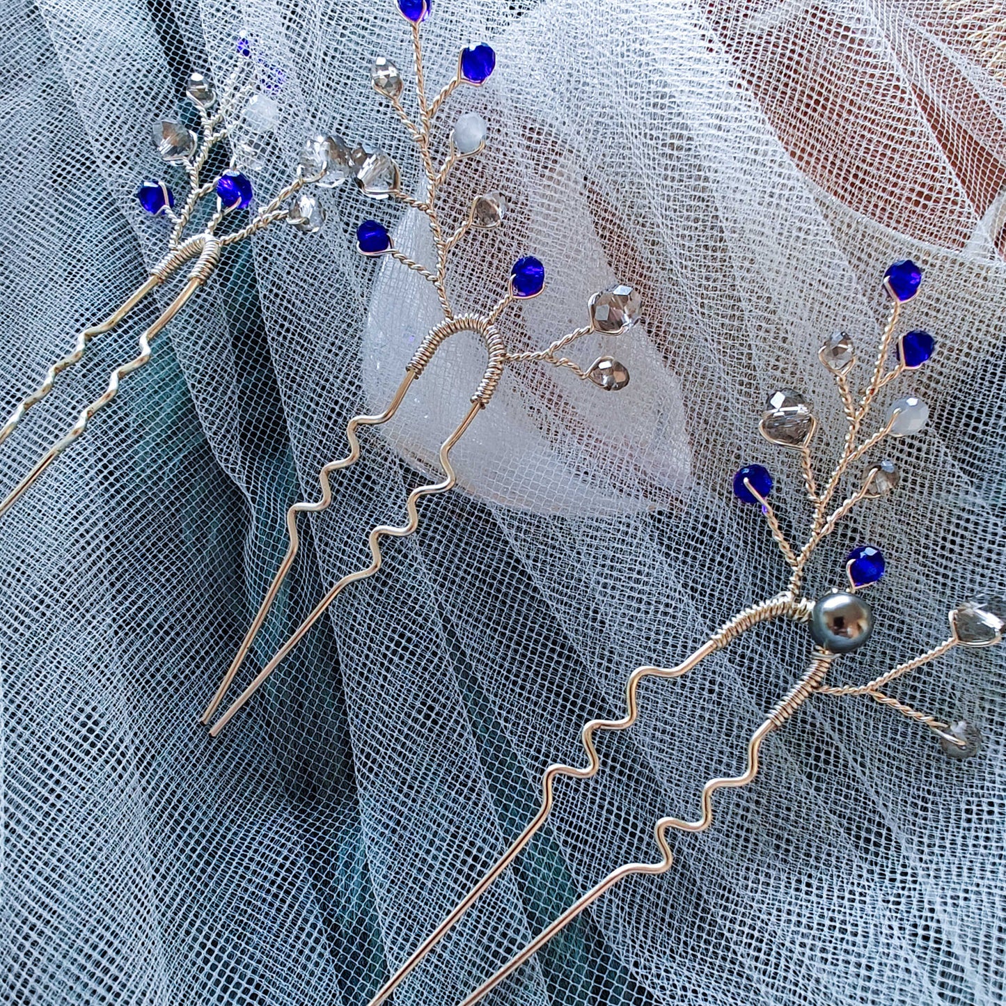 tocado ema-Plateado con azul