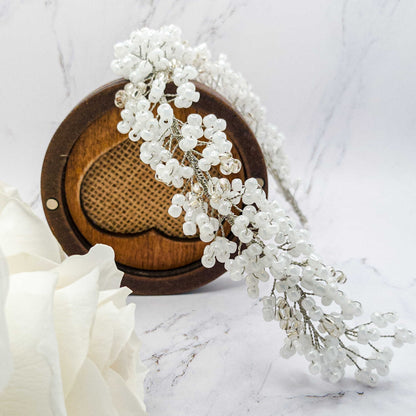 Tocado Iris | Diadema Flexible Plateado y Blanco