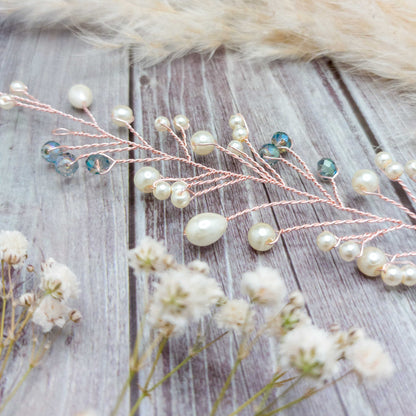 tocado lis-Oro rosa con perlas de vidrio y cristales celestes