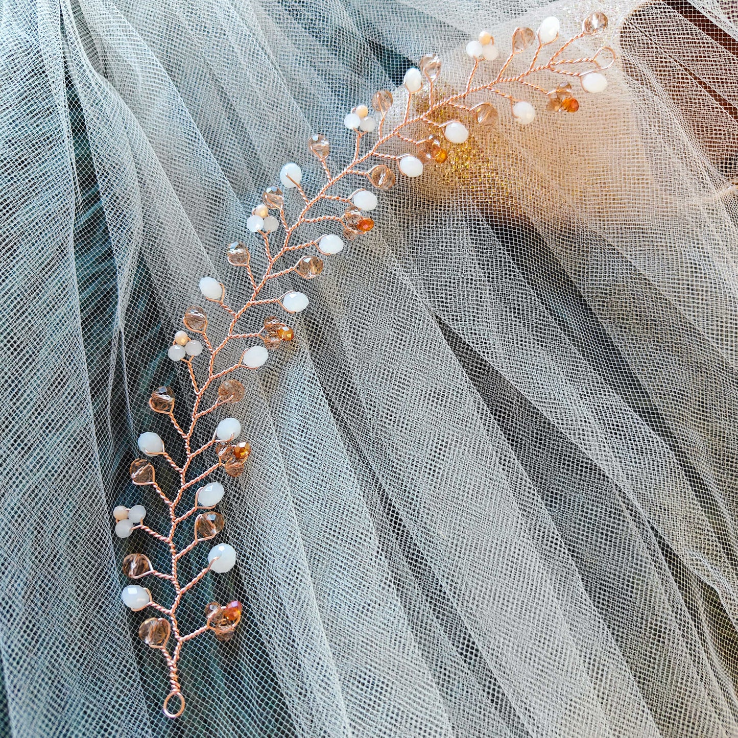 tocado rose-Oro rosa con blanco y ámbar