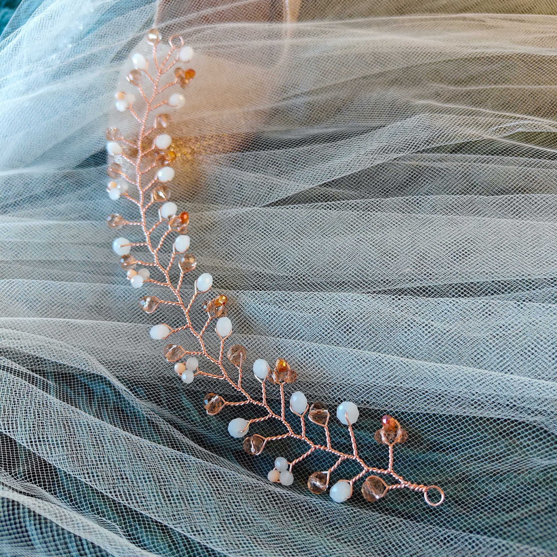 tocado rose-Oro rosa con blanco y ámbar