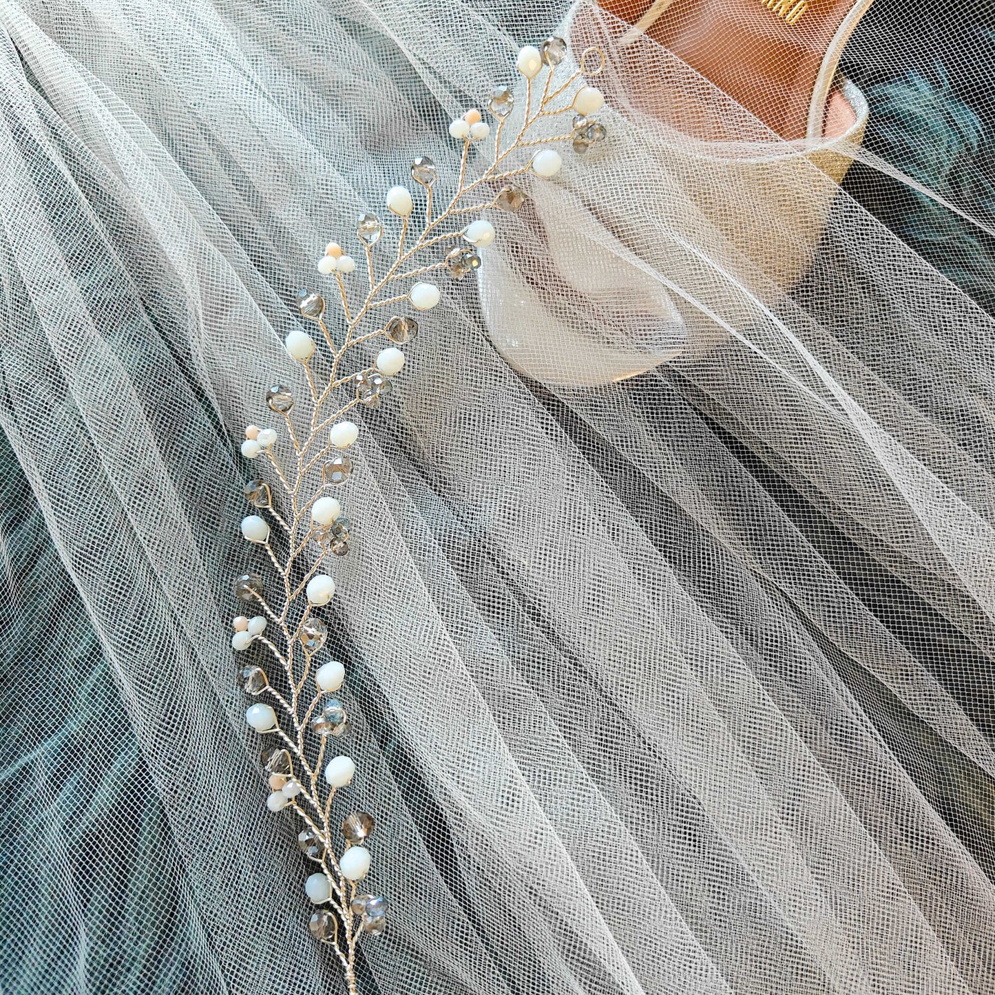 tocado rose-Plateado con blanco y gris